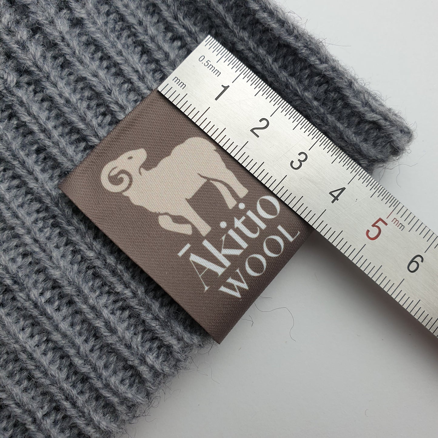 #11ST - SOFT TWILL TRIFOLD/BOOKFOLD HEM LABELS
