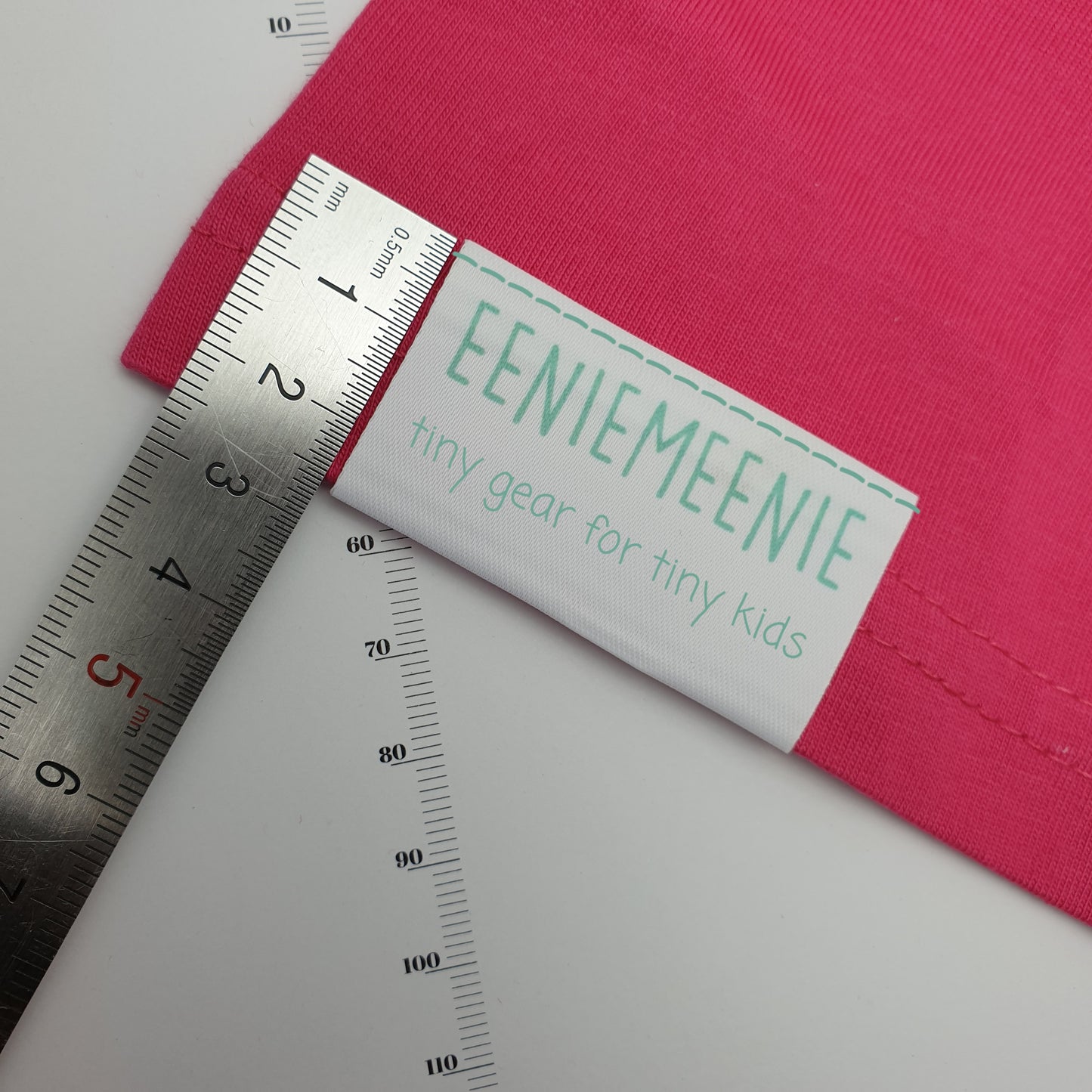 #11ST - SOFT TWILL TRIFOLD/BOOKFOLD HEM LABELS