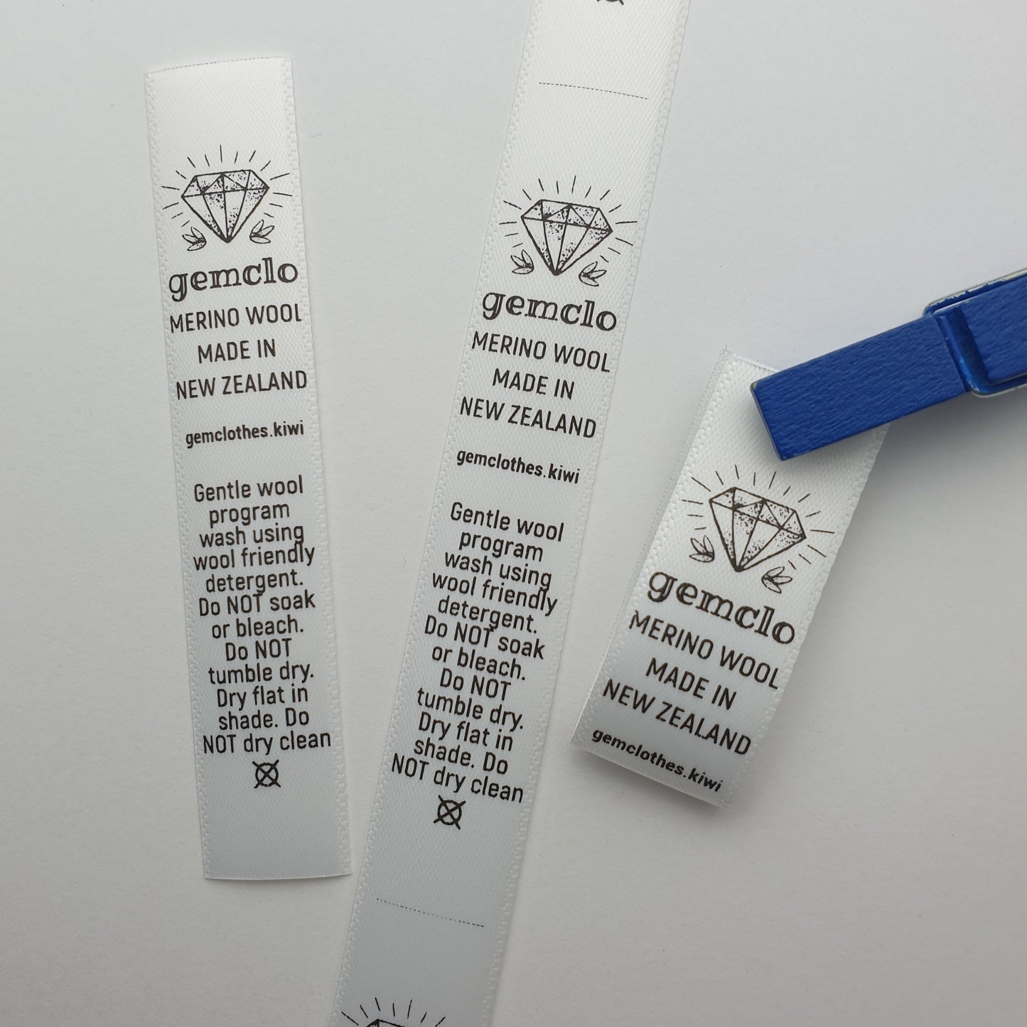 #02WS - WHITE SATIN LABELS WITH LOGO &/OR INFO